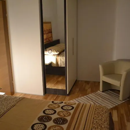 Apartment Kalelarga 4 You